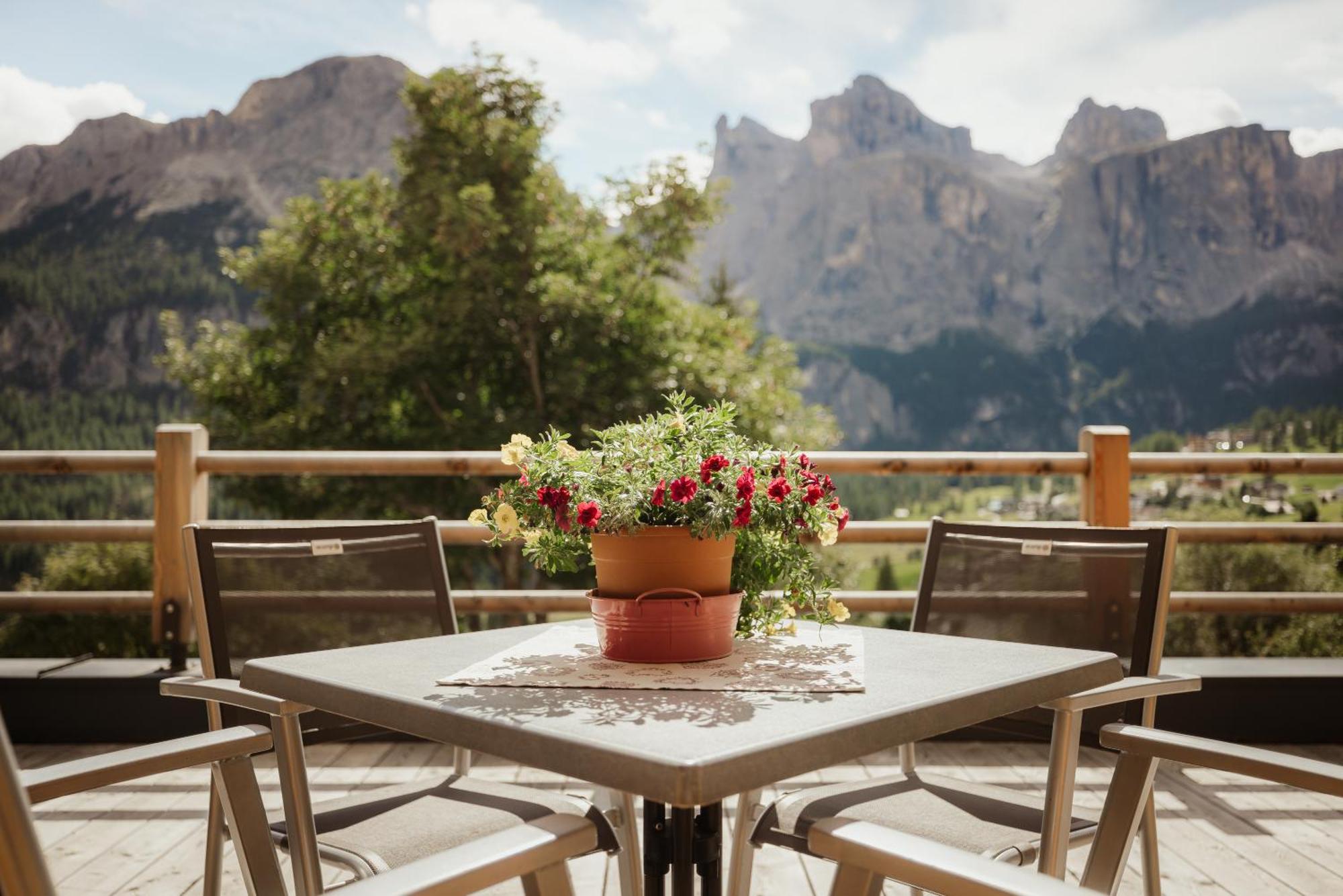 Chalet Laerchenhof Colfosco Buitenkant foto