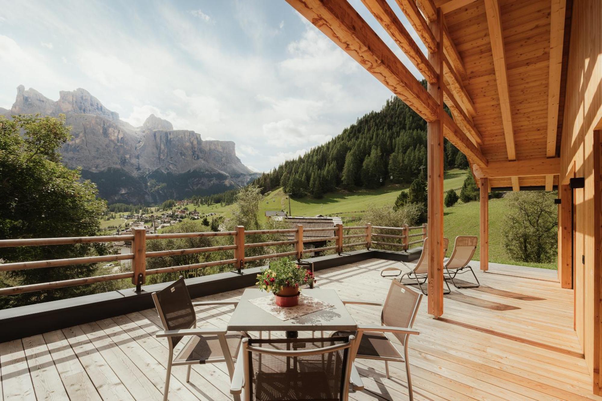 Chalet Laerchenhof Colfosco Buitenkant foto